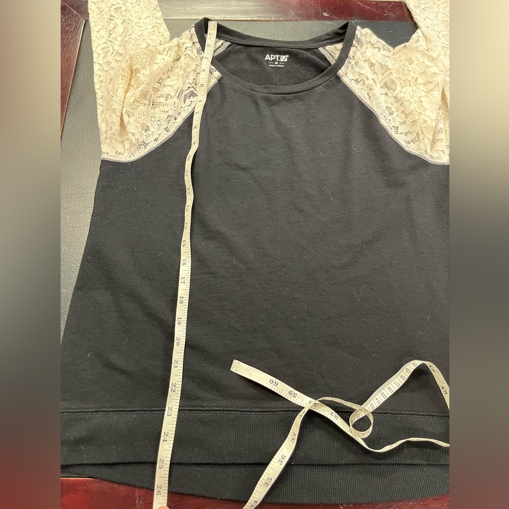 🔥Apt. 9 pullover size medium - Picture 7 of 7